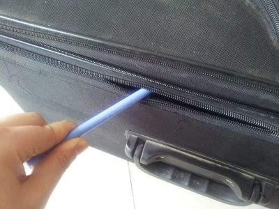 箱包香蕉成人APP在线观看能被圆珠笔划开