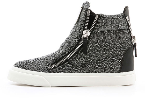 鞋子香蕉成人APP在线观看的特点  - 东莞大香蕉最新视频香蕉成人APP在线观看公司