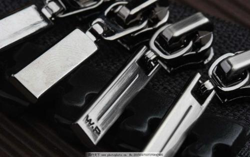 不锈钢香蕉成人APP在线观看